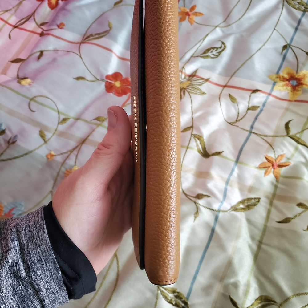 Michael Kors Tan Leather Wallet - Picture 6 of 12